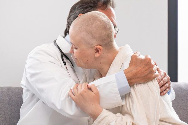 Il sarcoma ha diversi tipi e può manifestarsi in qualsiasi parte del corpo.