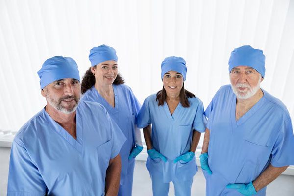 primo piano del team medico pronto a lavorare
