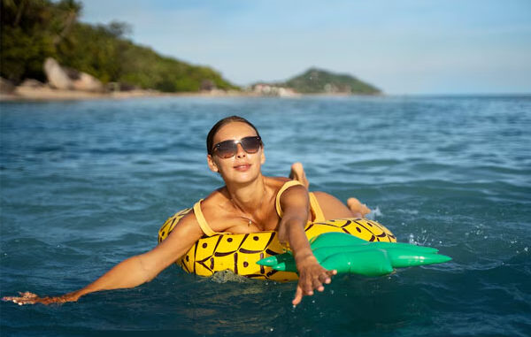 È sicuro fare il bagno con i punti di sutura in mare o in piscina Rischi e consigli